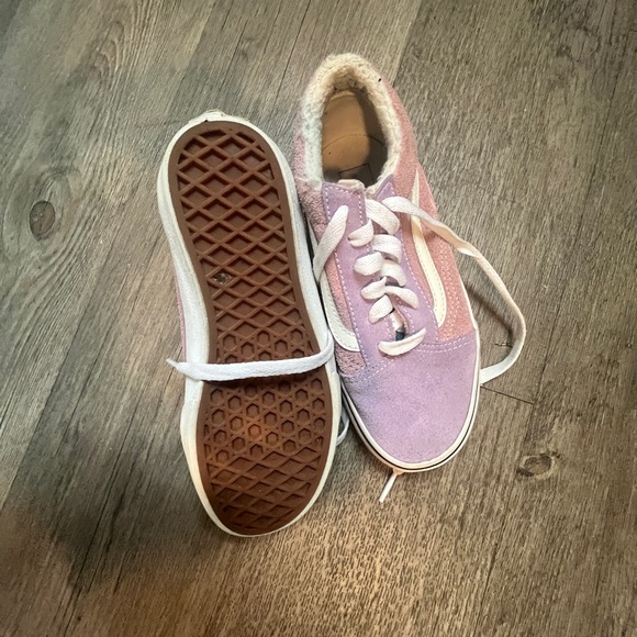Size 2 Girls Vans Shoes - Picture 3 of 12